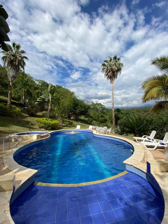 Villa Don Alvaro- Finca campestre con piscina cerca de Anapoima - 1