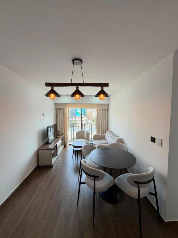 Brand New 2BR - Rooftop Pool - Miraflores - 3