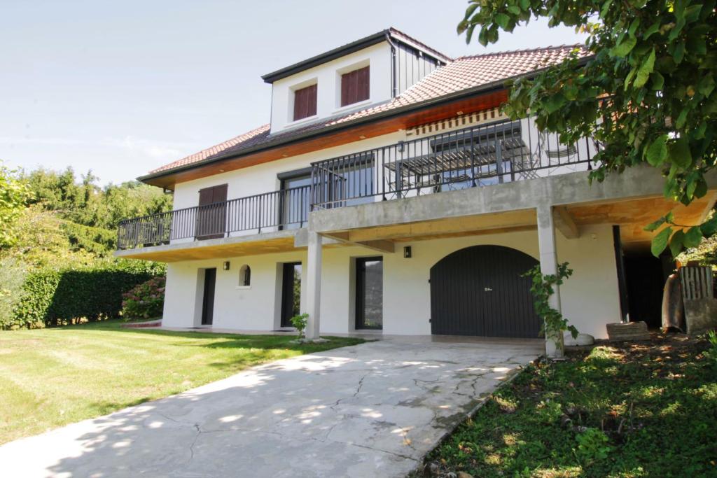 Comfortable villa with a view of Lake Bourget - 4