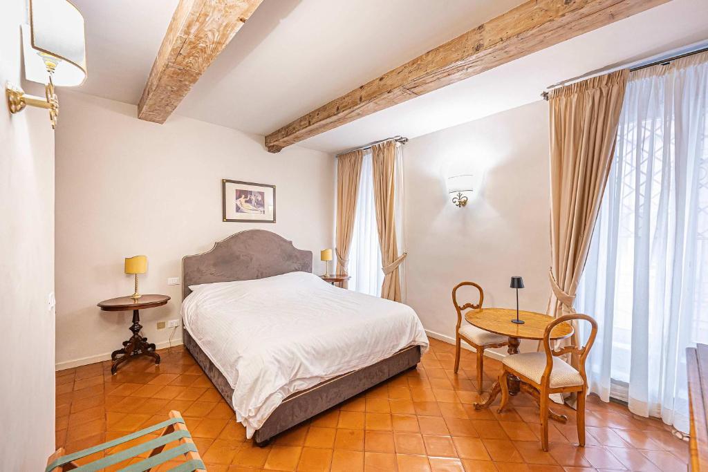 Palazzo Costaguti luxury and terrace up to 6 - 5