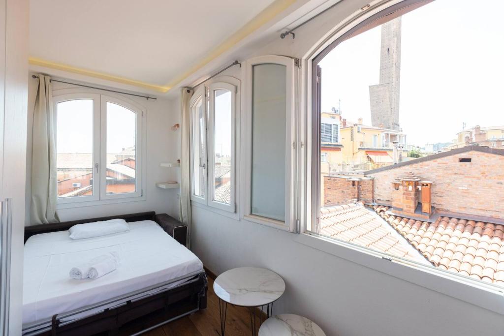 Asinelli, Bologna by Short Holidays - 4