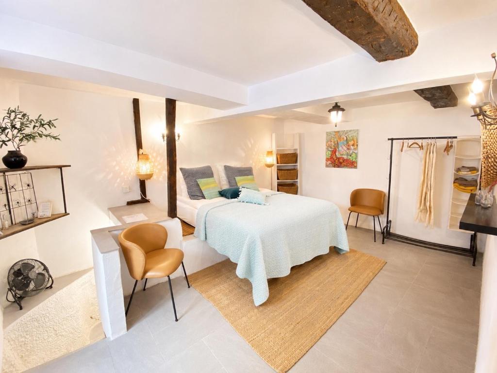 Cabris Village - Elegant Family House - 3