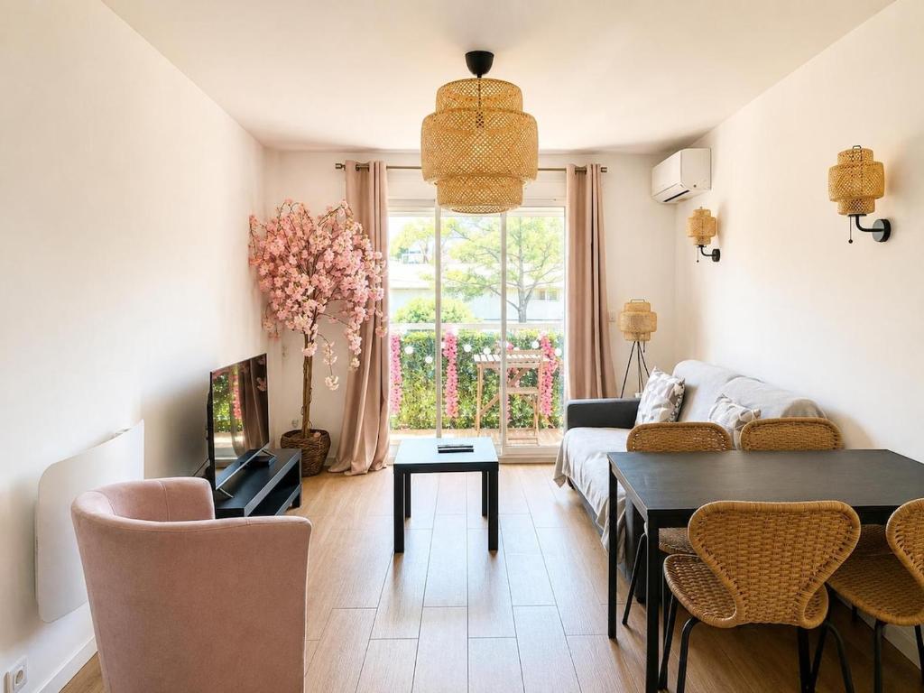 Appartement une chambre rénové avec balcon et parking - 2