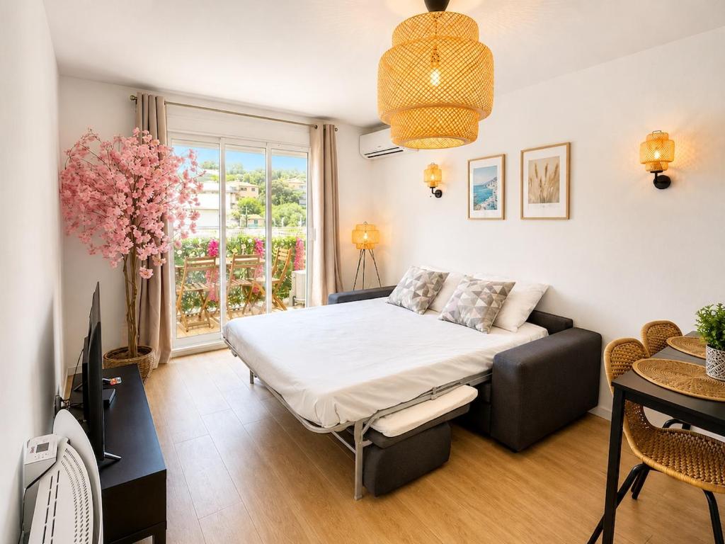 Appartement une chambre rénové avec balcon et parking - 3