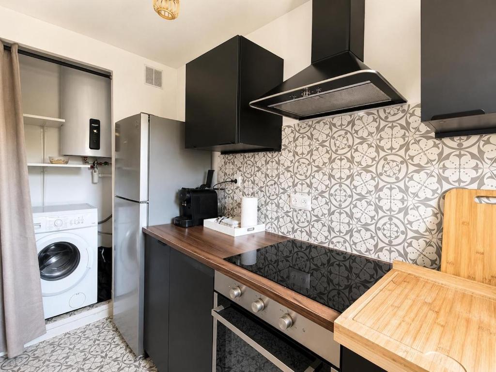 Appartement une chambre rénové avec balcon et parking - 5