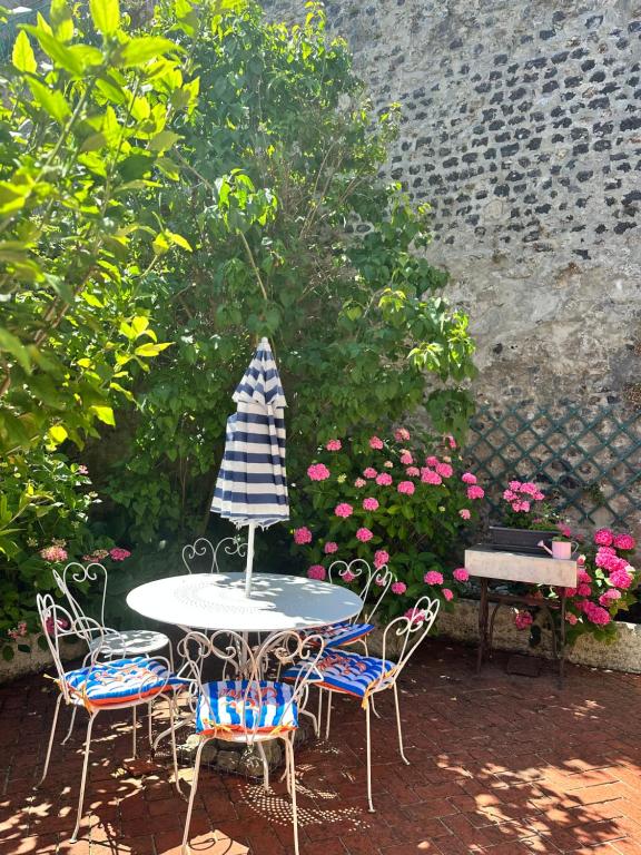 Le Petit Paradis - 1