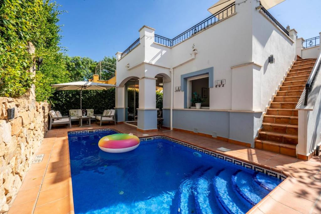 Casa Cedro - Modern Golf Resort - 1