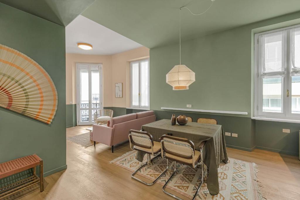 REF 2084 - Cannes Centre Appartement avec balcon à louer - 2