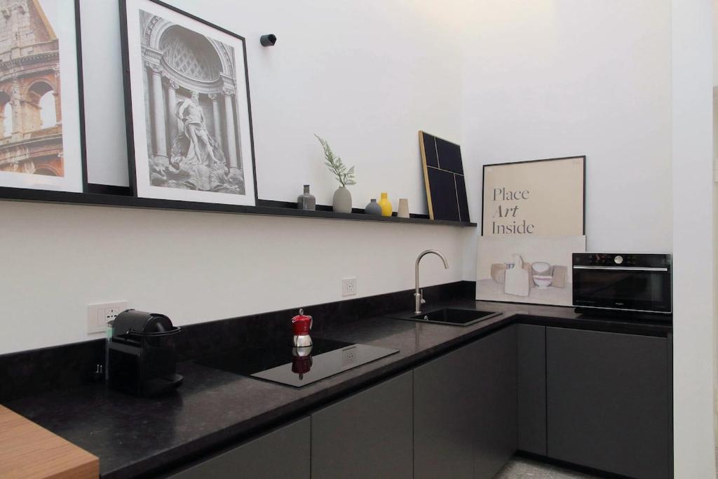 Apartment Place Art by Luxury Getaways - 5