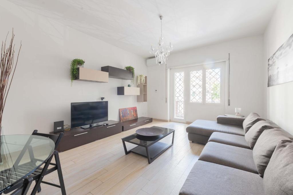 Milizie Grand Apartment by Nosdom Properties - 2