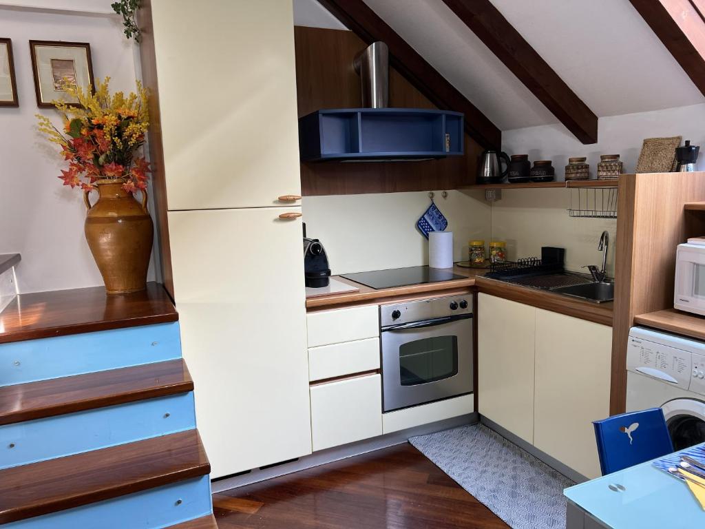 Lovely Loft - 2