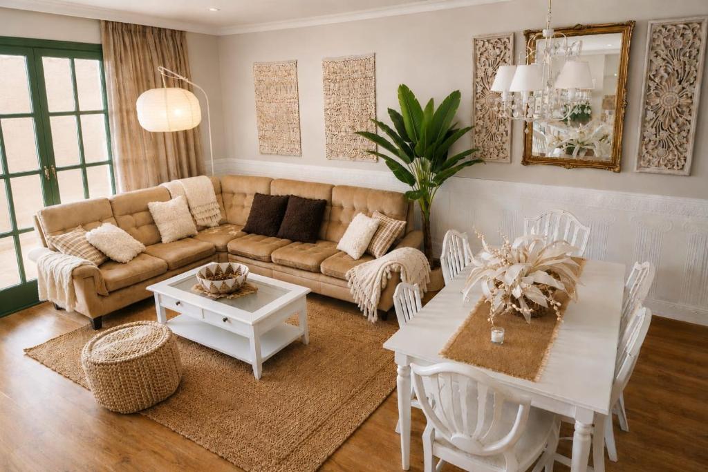 Exclusive bungalow in Sierra Cortina - 1
