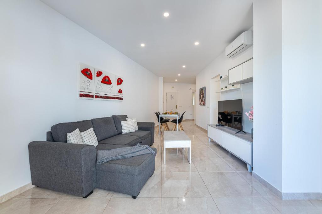 797 HOLIDAY RENTALS- Apartamento dentro de Puerto Marina-Playa a 1 min - 3