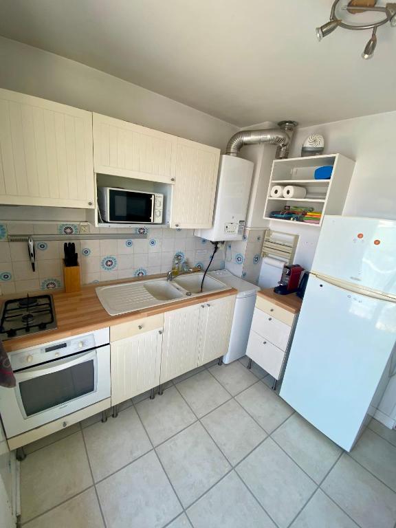 Appartement avec balcon - Plages à pied - Parking - 4