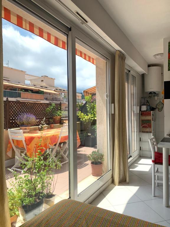Relax Au Soleil - Studio avec grande terrasse - Proche de la plage 100 m et du centre ville - 5