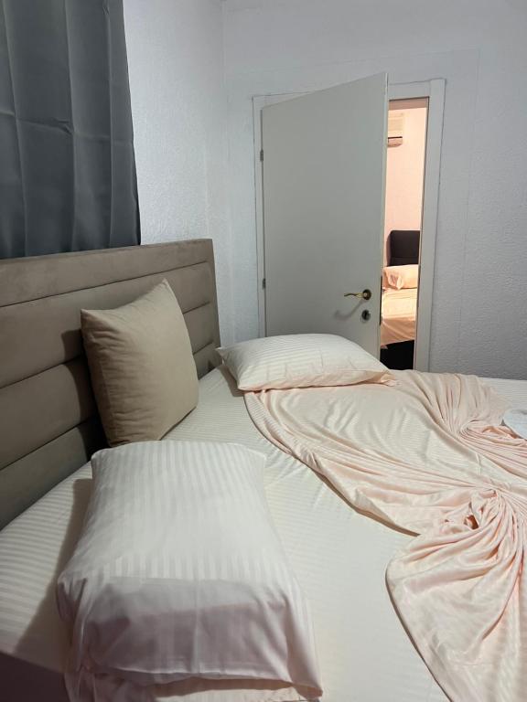 Rozana Rooms - 2