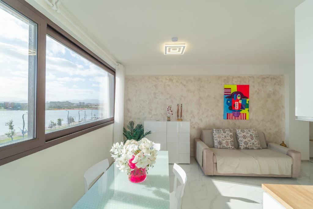 Sea View Escape Waterfront Apartment Olbia - 3