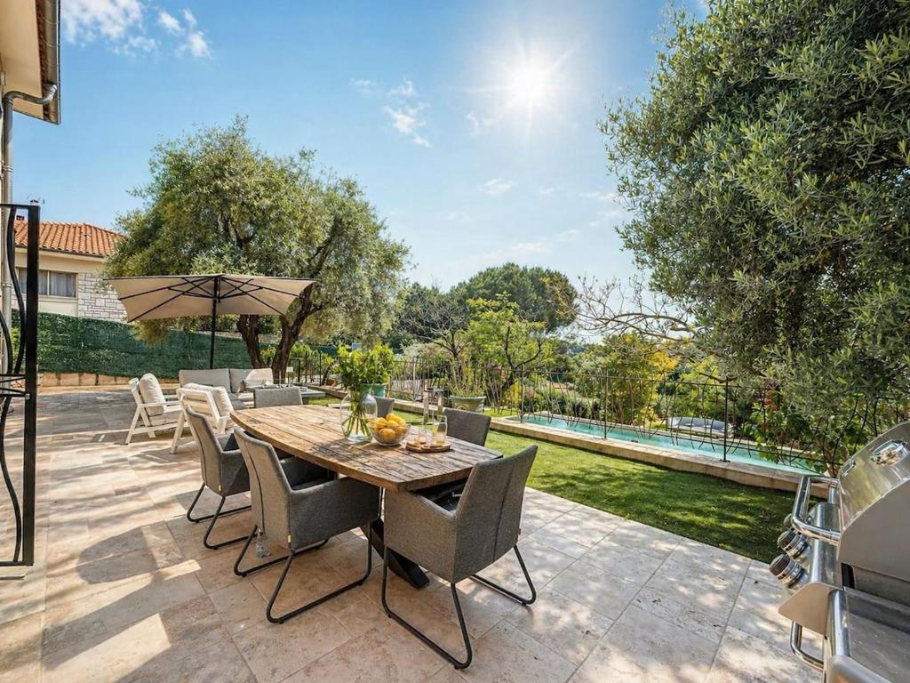 Luxury Villa, Garden - 4