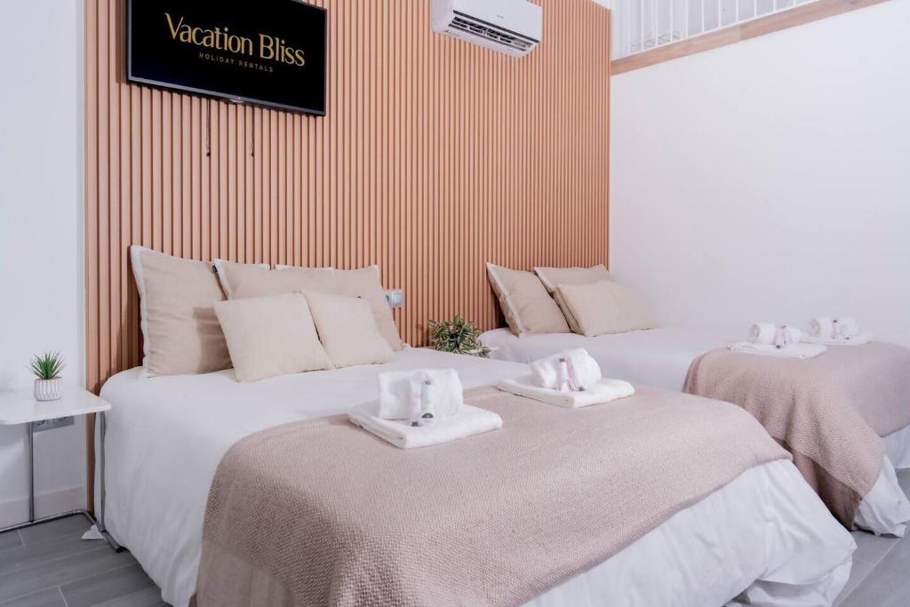 Cozy Beachfront Carihuela - VB Apartments - 3