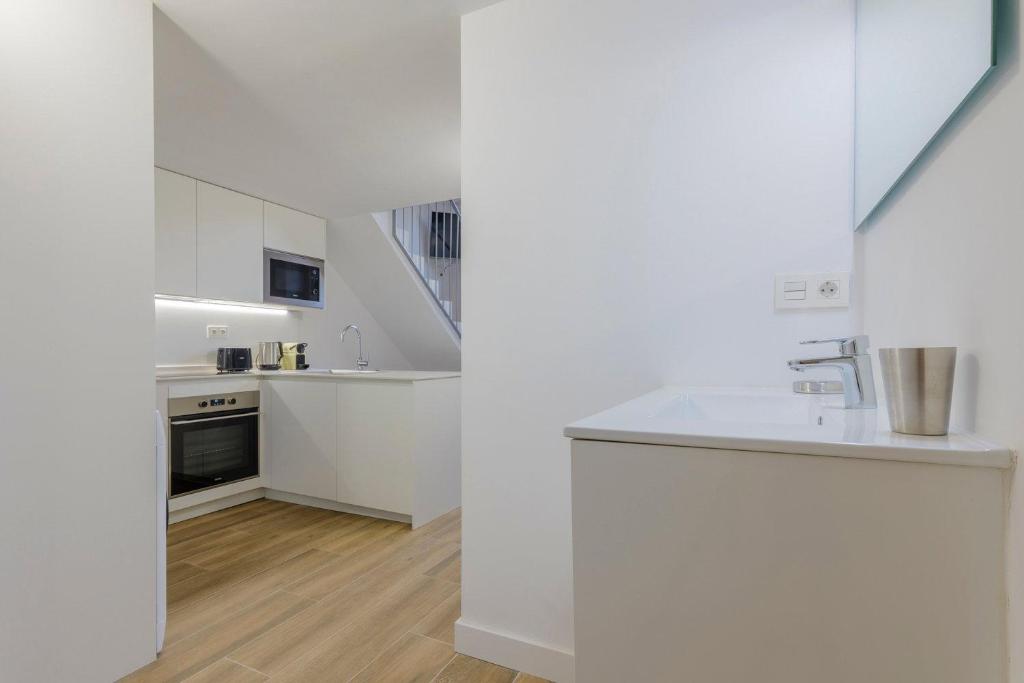 Renovated Duplex on Paseo F. de Sales - 4