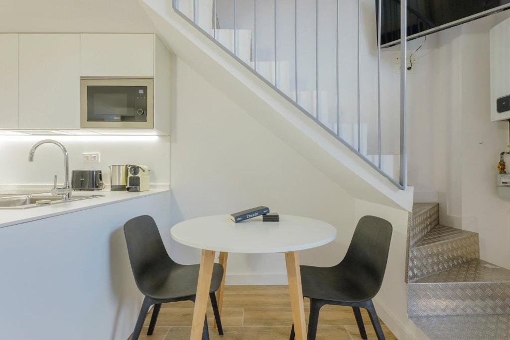 Renovated Duplex on Paseo F. de Sales - 5
