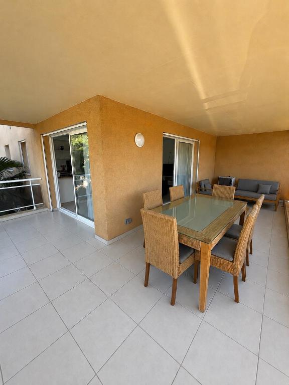 Appartement 3 pièces, climatisation, piscine, parking - 5