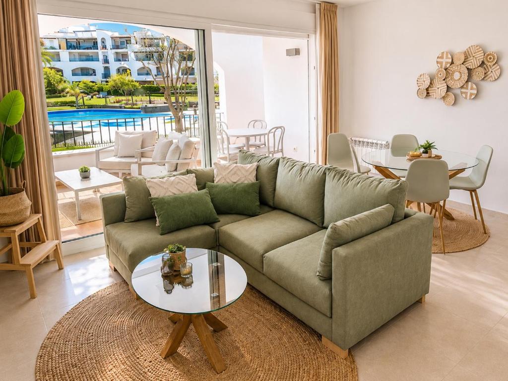 Casa Lilo 2 Bed Pool View Apartment La Torre Golf Resort - 4
