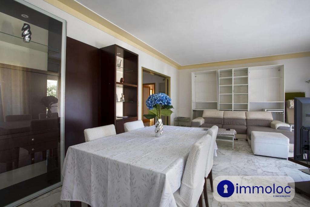 Spacious apartment with terrace in the Cimiez district - 3