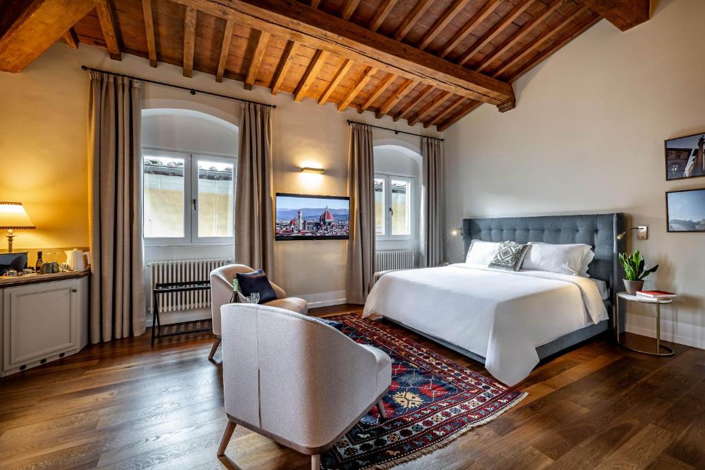 Le Torri by Dimora Collection - 18th-Century Palazzo Suites in Florence - Adults Only - 2