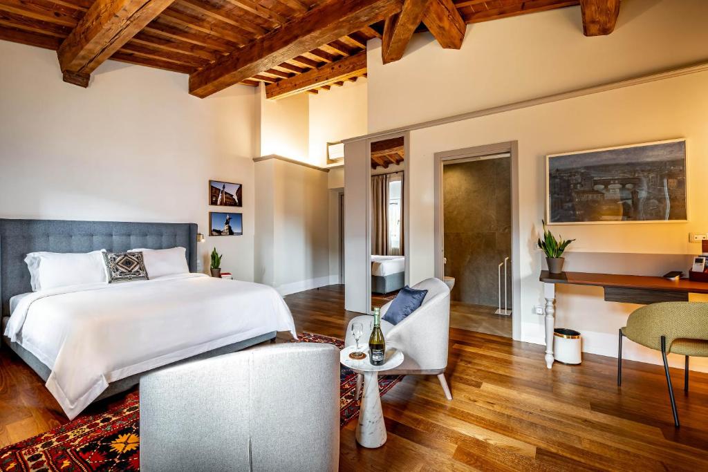 Le Torri by Dimora Collection - 18th-Century Palazzo Suites in Florence - Adults Only - 3