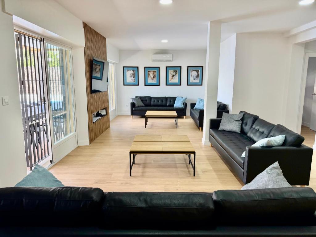 Villa Sol y Vino I Piscina Salada I Jacuzzi Spa I BBQ I PS5 I Aircon I Luxury & Privacy Jerez - 3