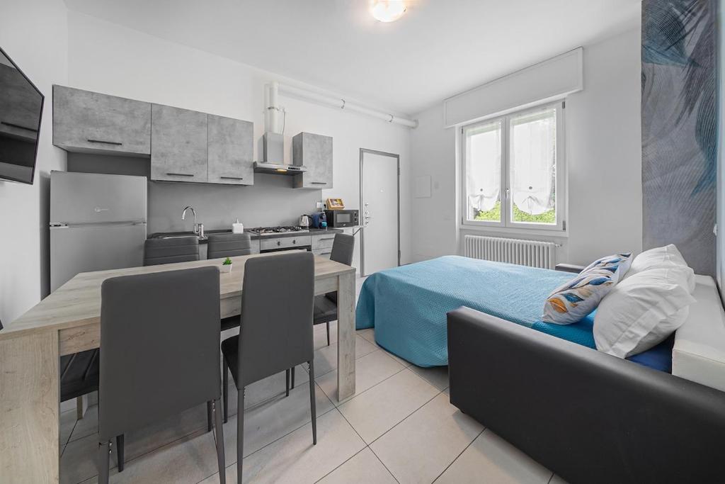 Blue Garden Como - 2BR - Free Parking - 2