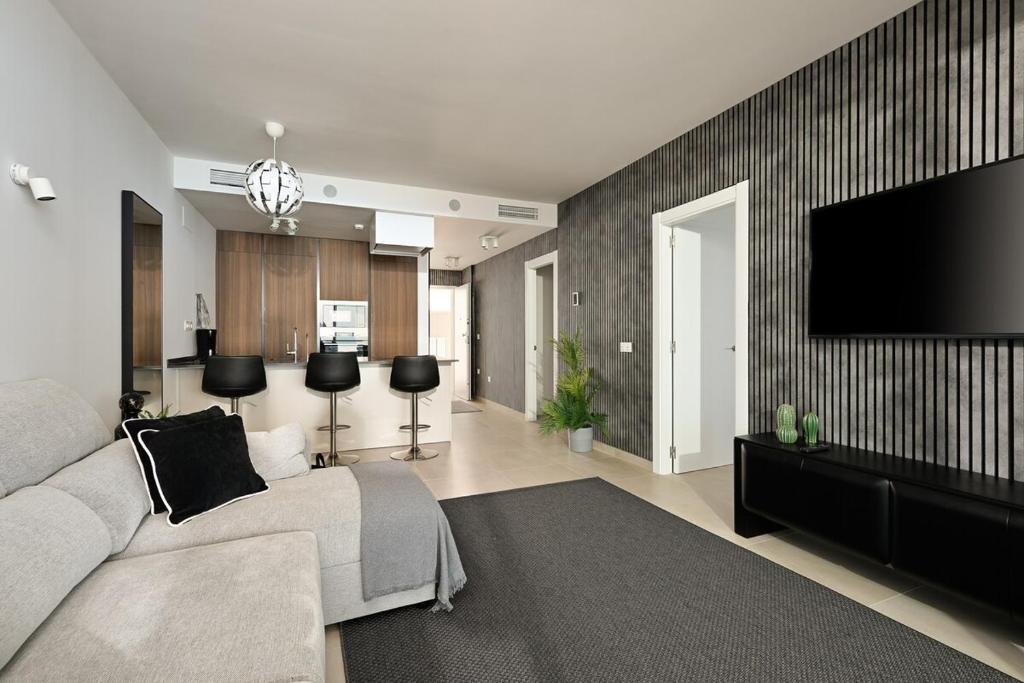 Seaview Apartment ~ Modern ~ Close to Beach ~ Pool - 4
