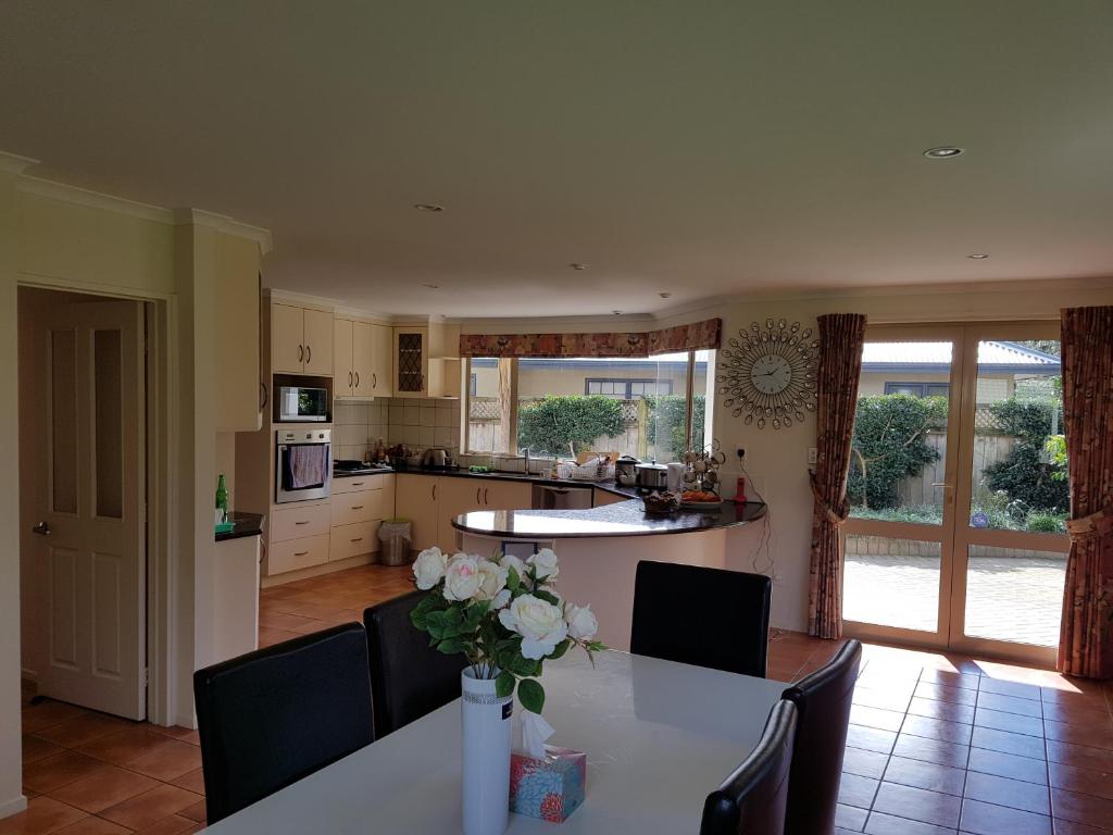 Makepeace Place Homestay — Hotel in Hamilton