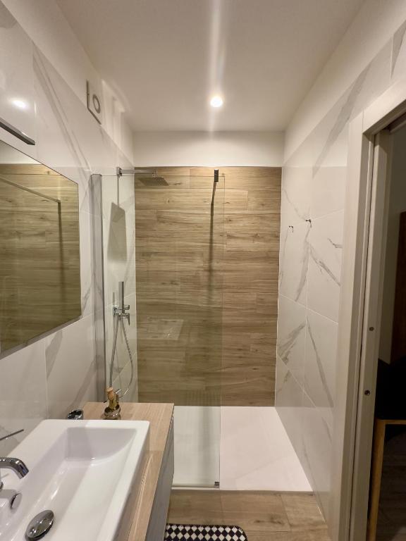 Dorian Gray Luxury Suite - 5