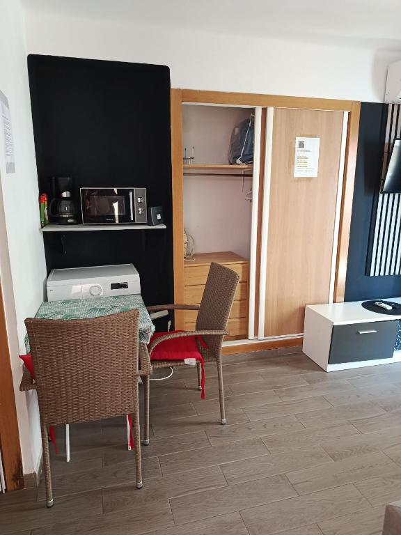 Apartamento segunda línea de la playa Capellán Salou - 4
