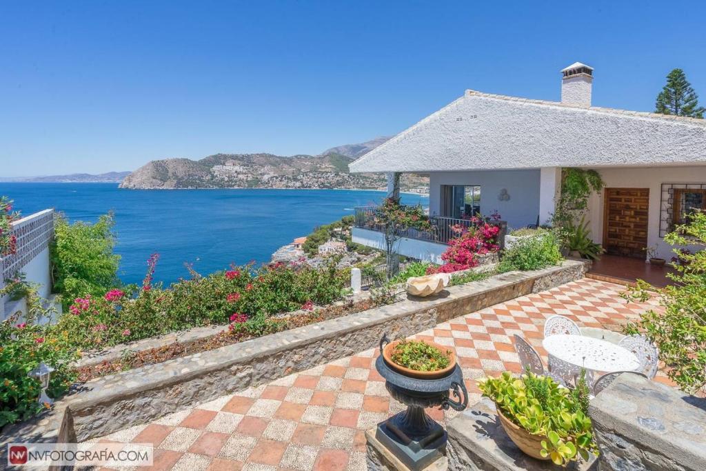 Sunny Villa with Private Pool in Almuñécar - 5
