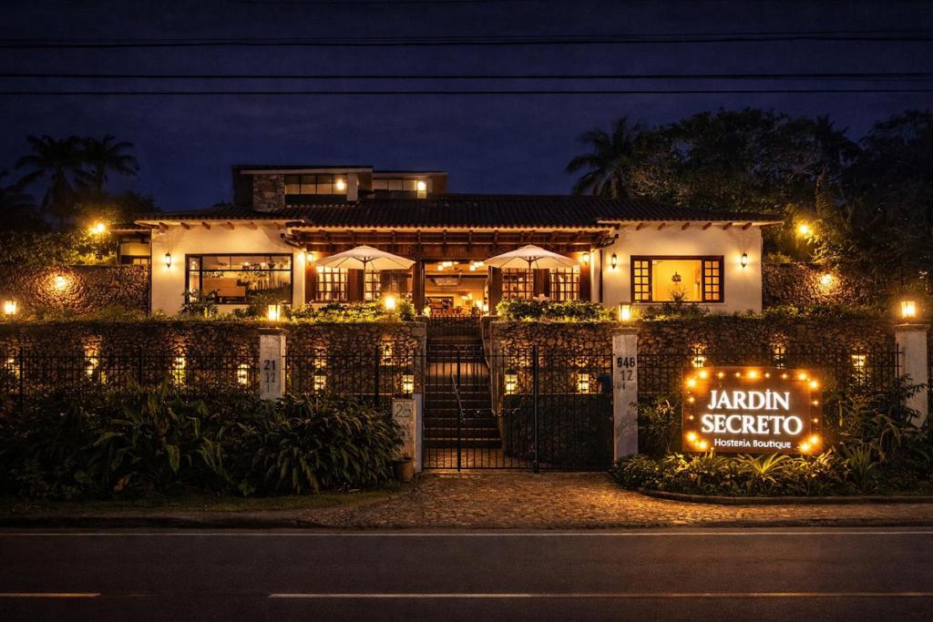 Hotel Jardin Secreto en Ciudad Jardin - 1