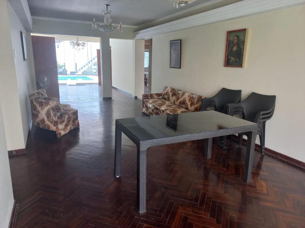 Amplia y hermosa casa en NASCA con 6 habitaciones - 1