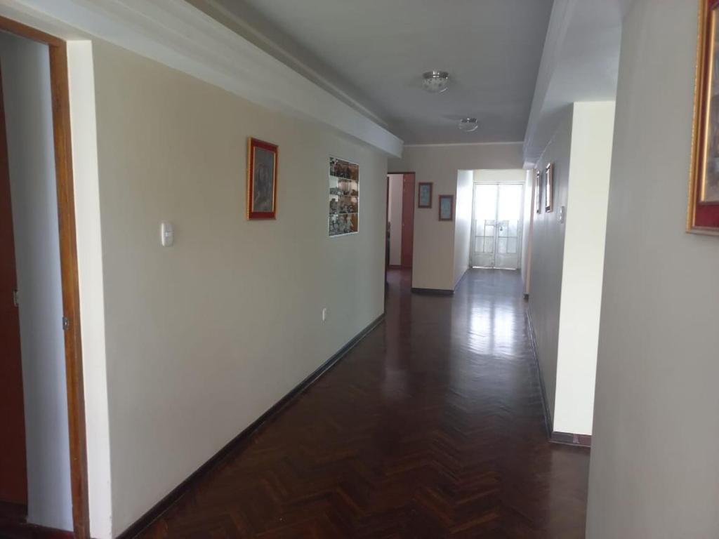 Amplia y hermosa casa en NASCA con 6 habitaciones - 2