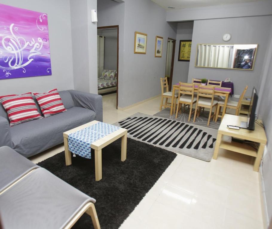 Putra Harmoni Putrajaya (Tiny Suite, 3 AC Bedrooms, 1 Bath, WiFi, Ground Floor) by MRK — Hotel in Kuala Lumpur