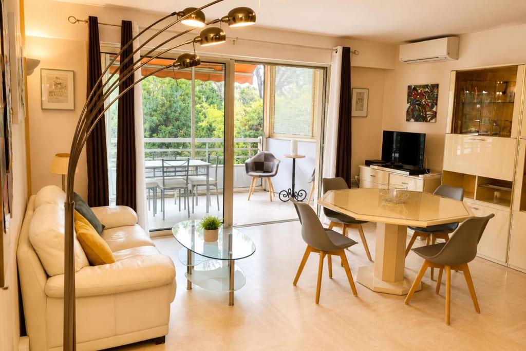 Le Volta 1-bedroom apartment with AC - 4