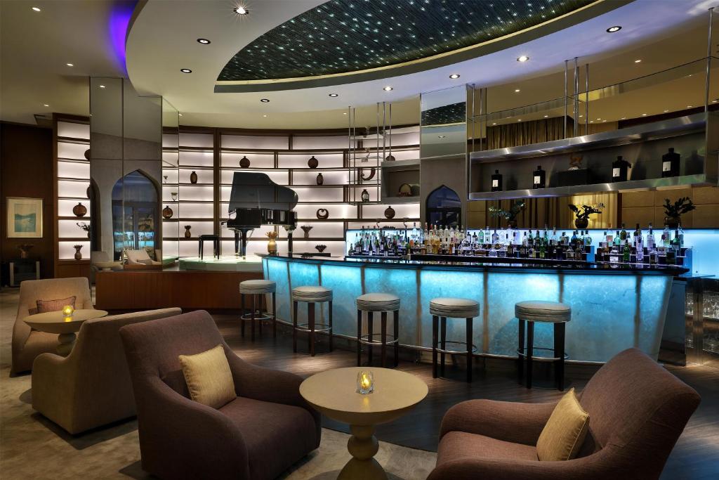 Bar/lounge