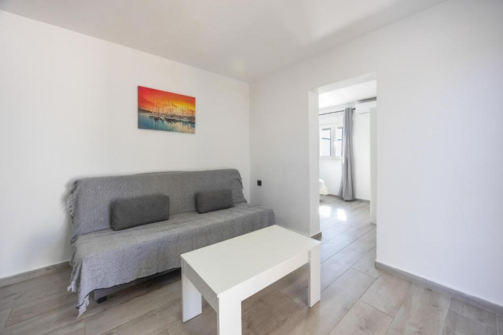 Apartamento con Piscina y Barbacoa - 3