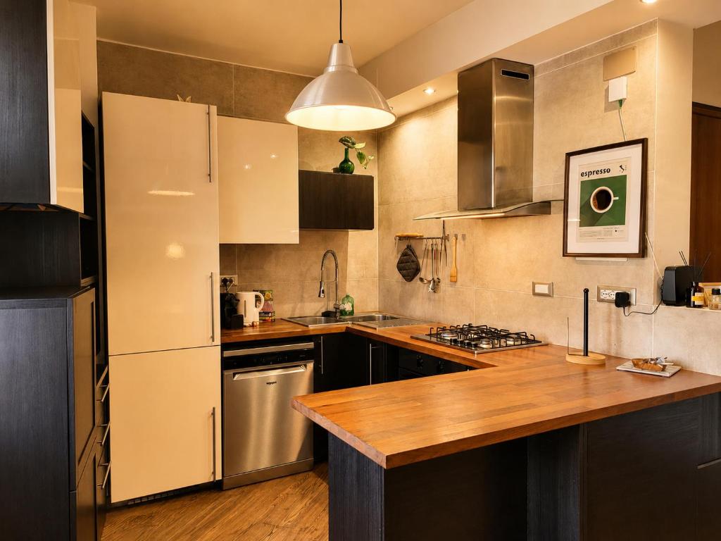 4 beds, Old Port View, Aquarium and City Center - 3