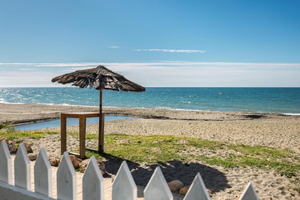 Estepona Beachfront Garden by Libehomes - 5