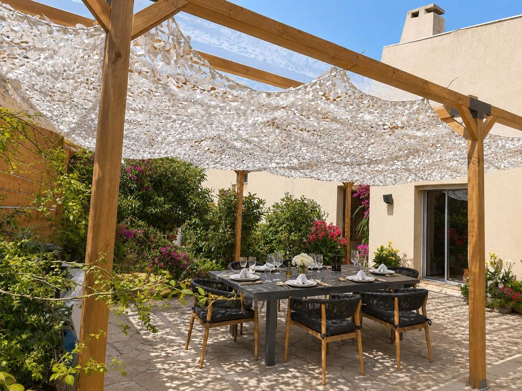 Californian villa with pool and beaches - 4
