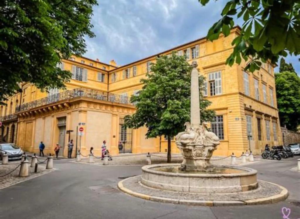 Aix-en-Provence : appartement de charme centre ville - 3