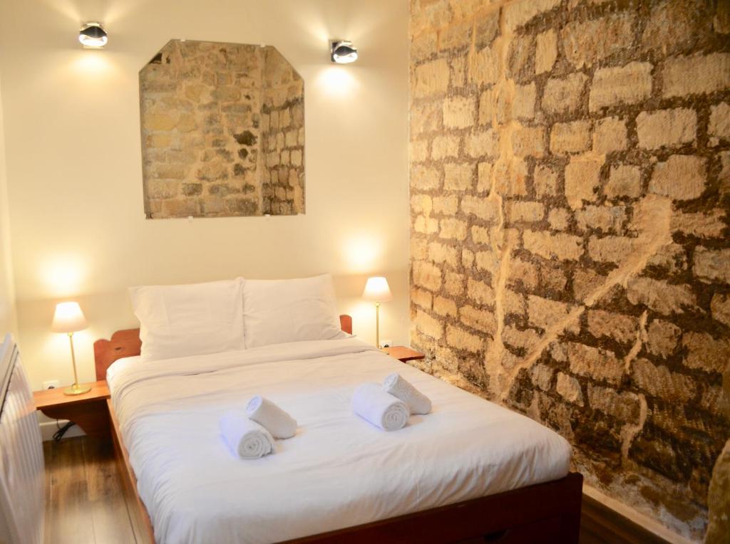 1 Bedroom Apartment in the Heart of the Marais area - 3