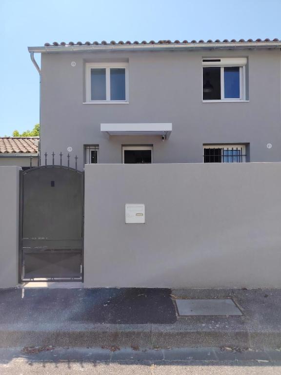 Maison avec jardin à Avignon - 6 personnes - 7 mn à vélo du centre ville - 1